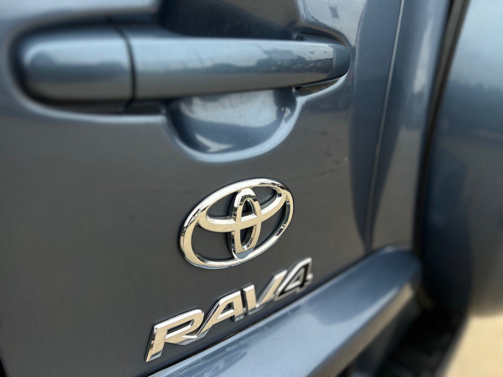 2012 Toyota Rav4 Image 19