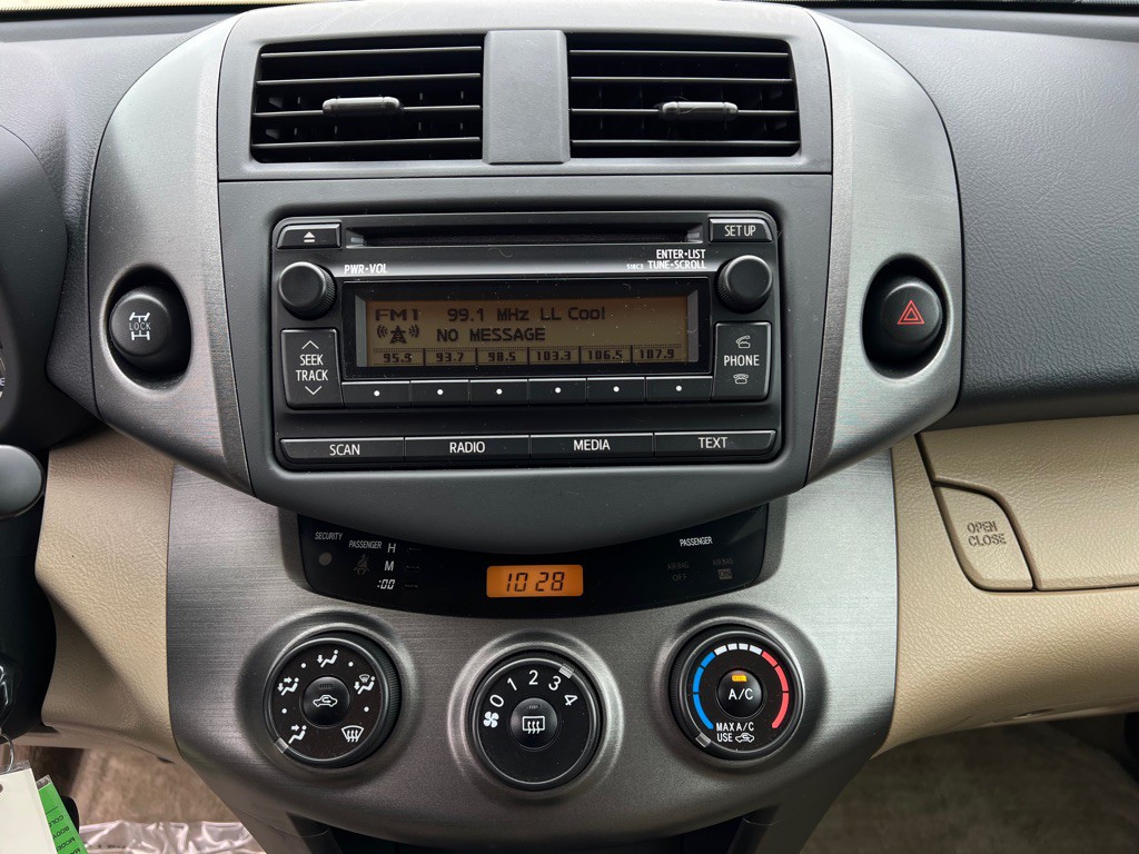 2012 Toyota Rav4 Image 29