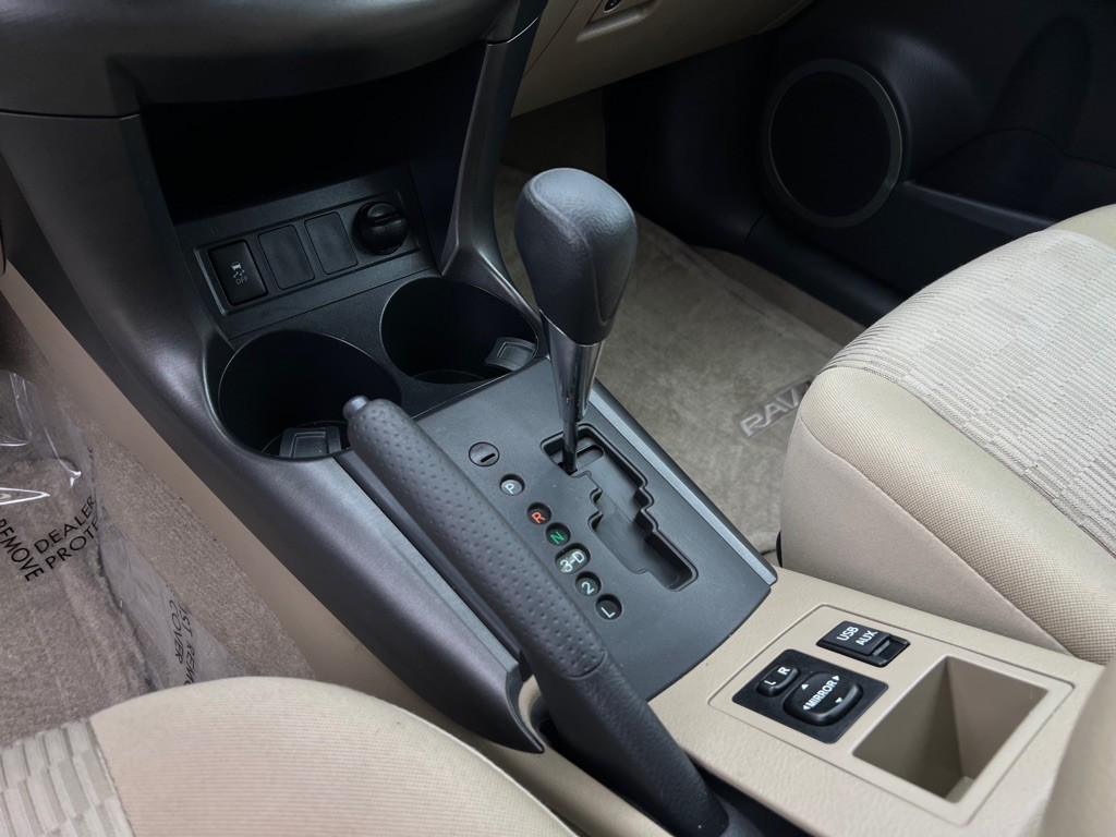 2012 Toyota Rav4 Image 30