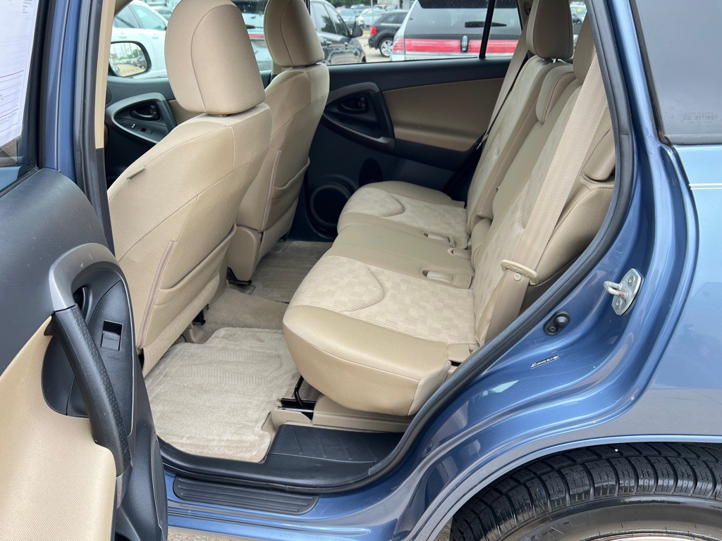 2012 Toyota Rav4 Image 32