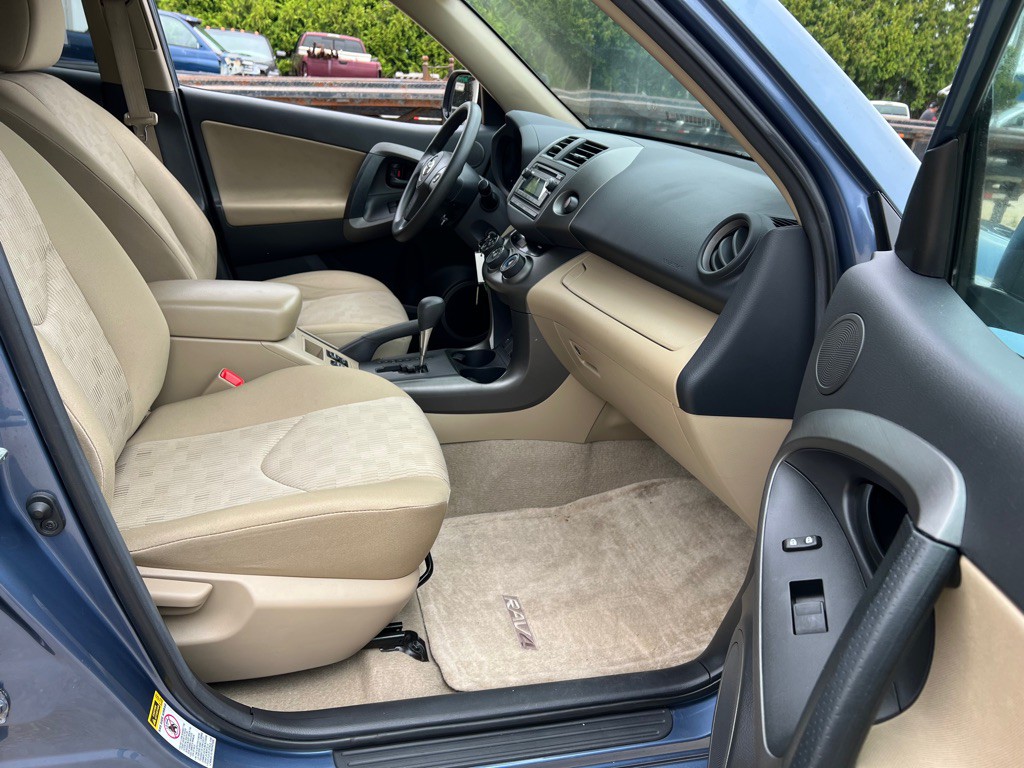 2012 Toyota Rav4 Image 40