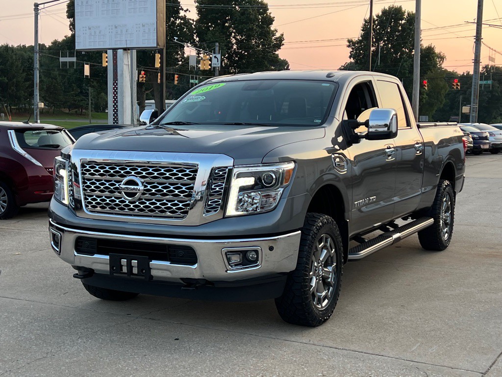 2019 Nissan Titan Image 4