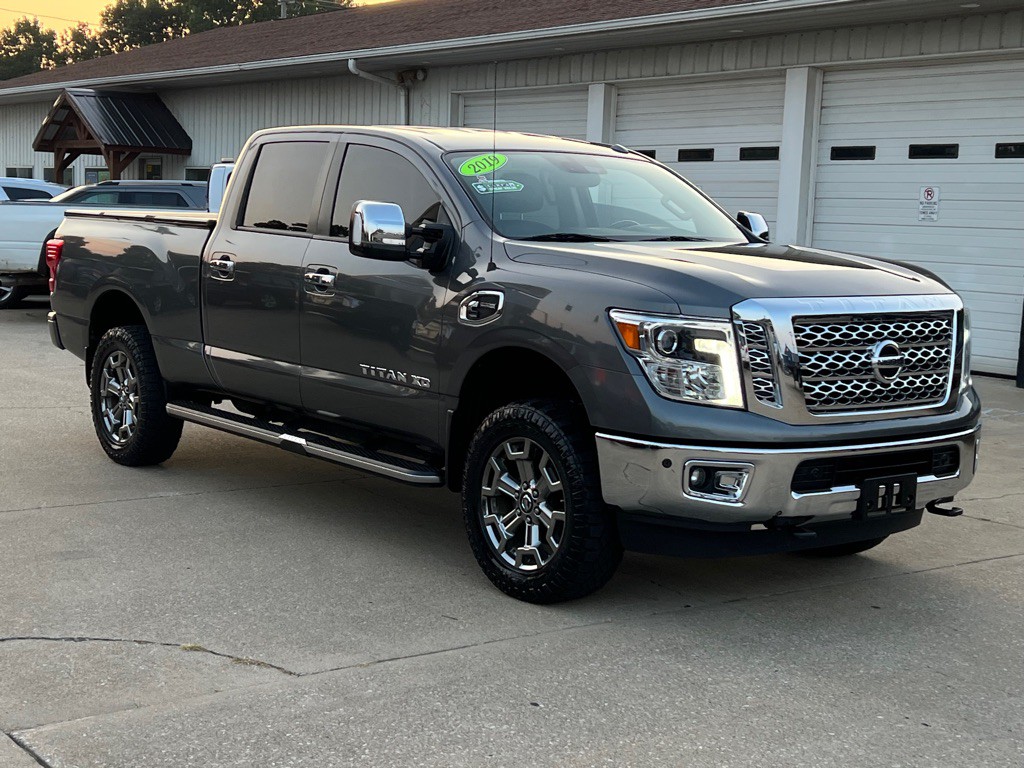 2019 Nissan Titan Image 6