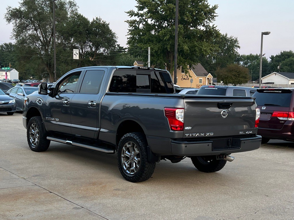 2019 Nissan Titan Image 12
