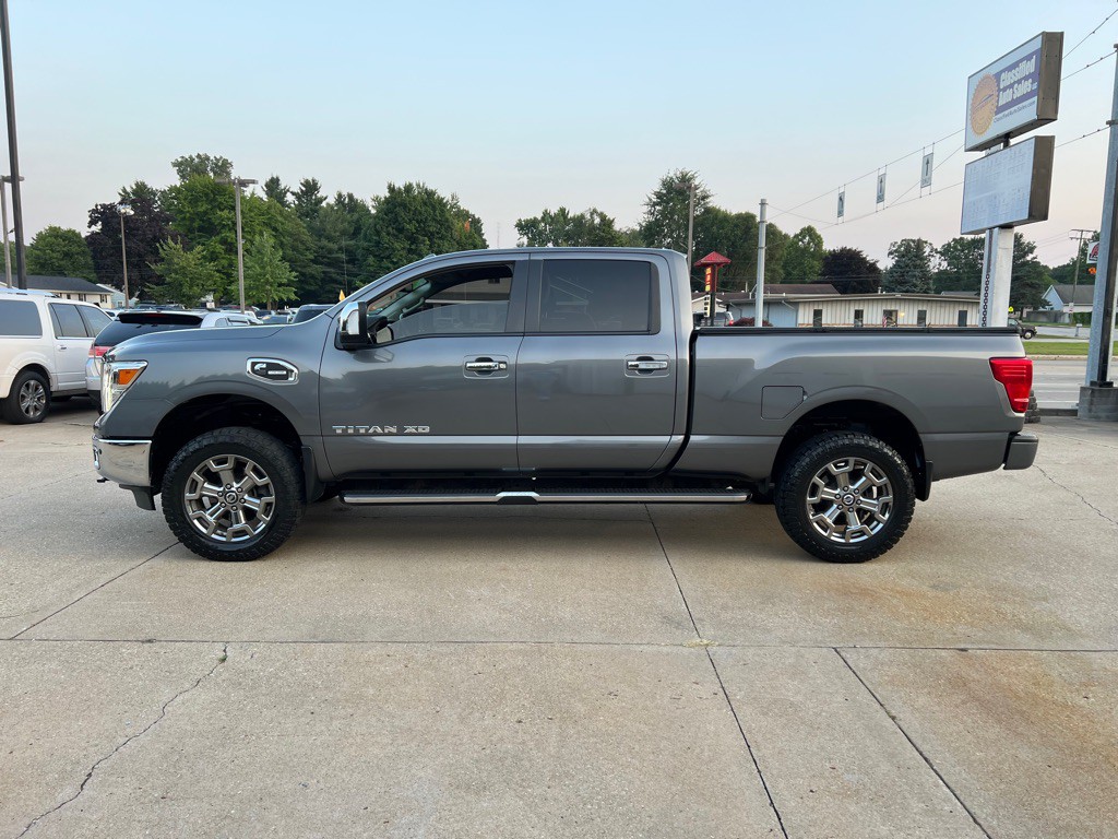 2019 Nissan Titan Image 13