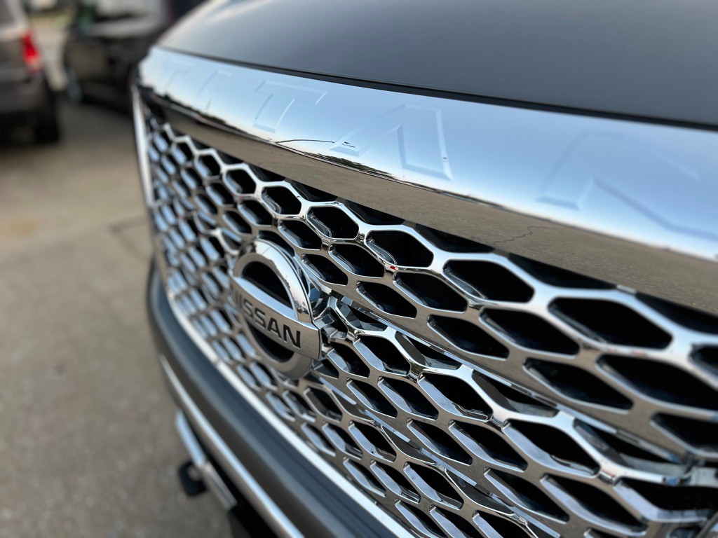 2019 Nissan Titan Image 16