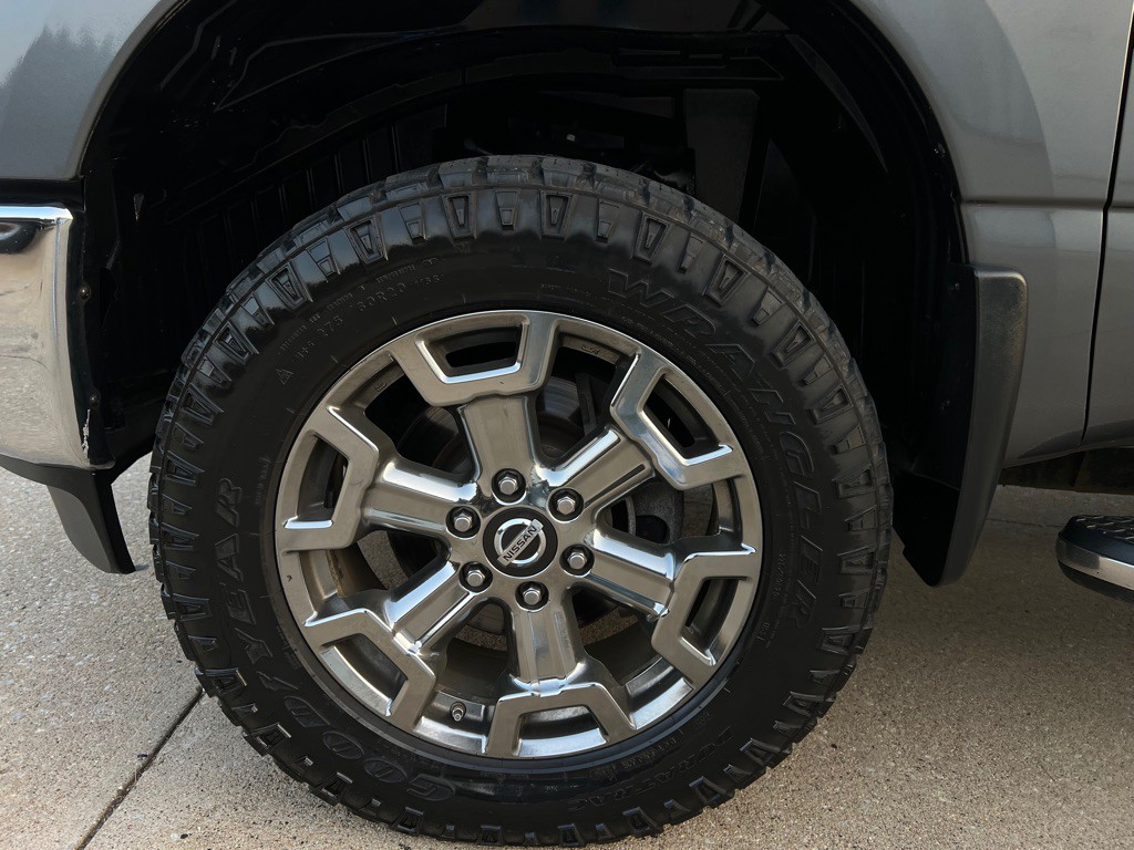 2019 Nissan Titan Image 24