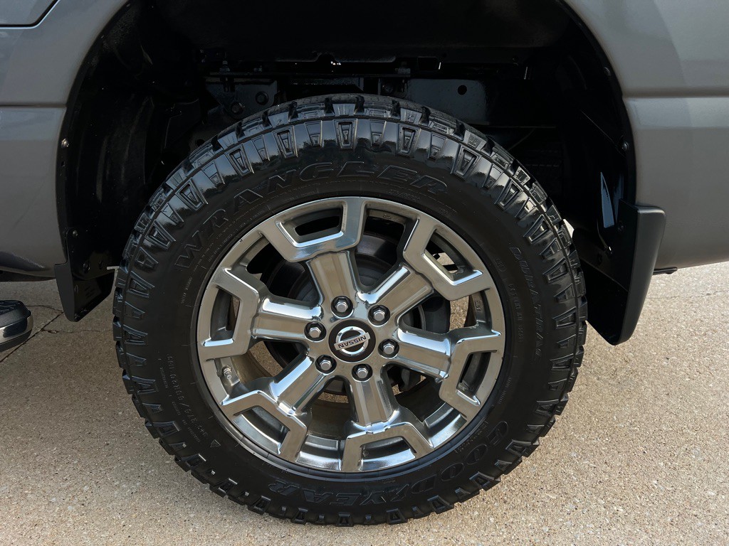 2019 Nissan Titan Image 25