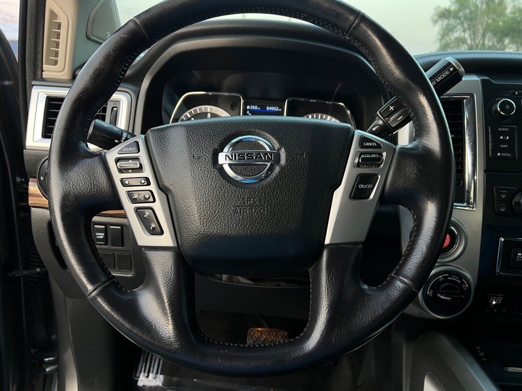 2019 Nissan Titan Image 34