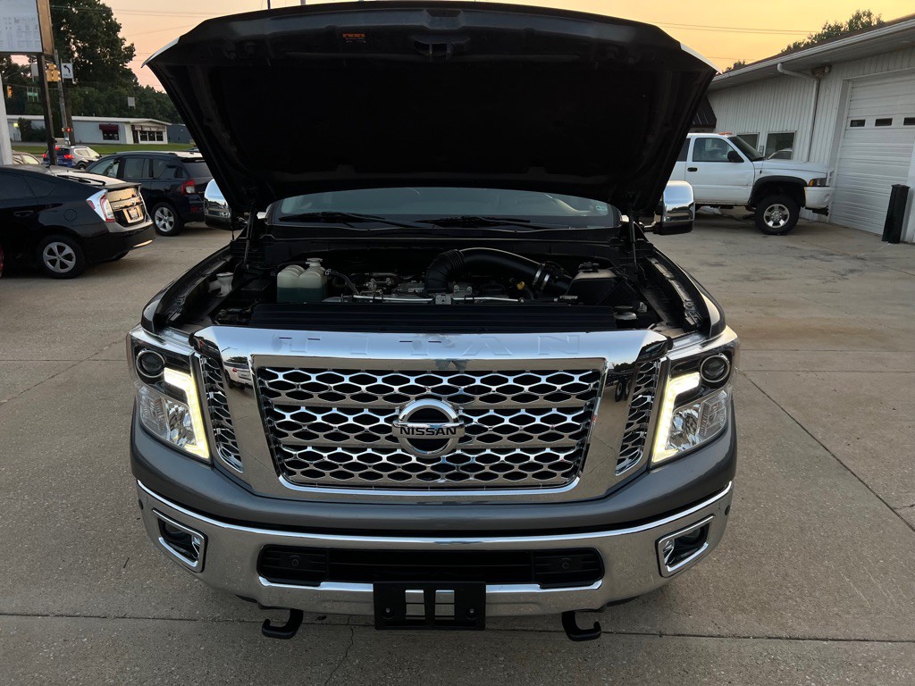 2019 Nissan Titan Image 50