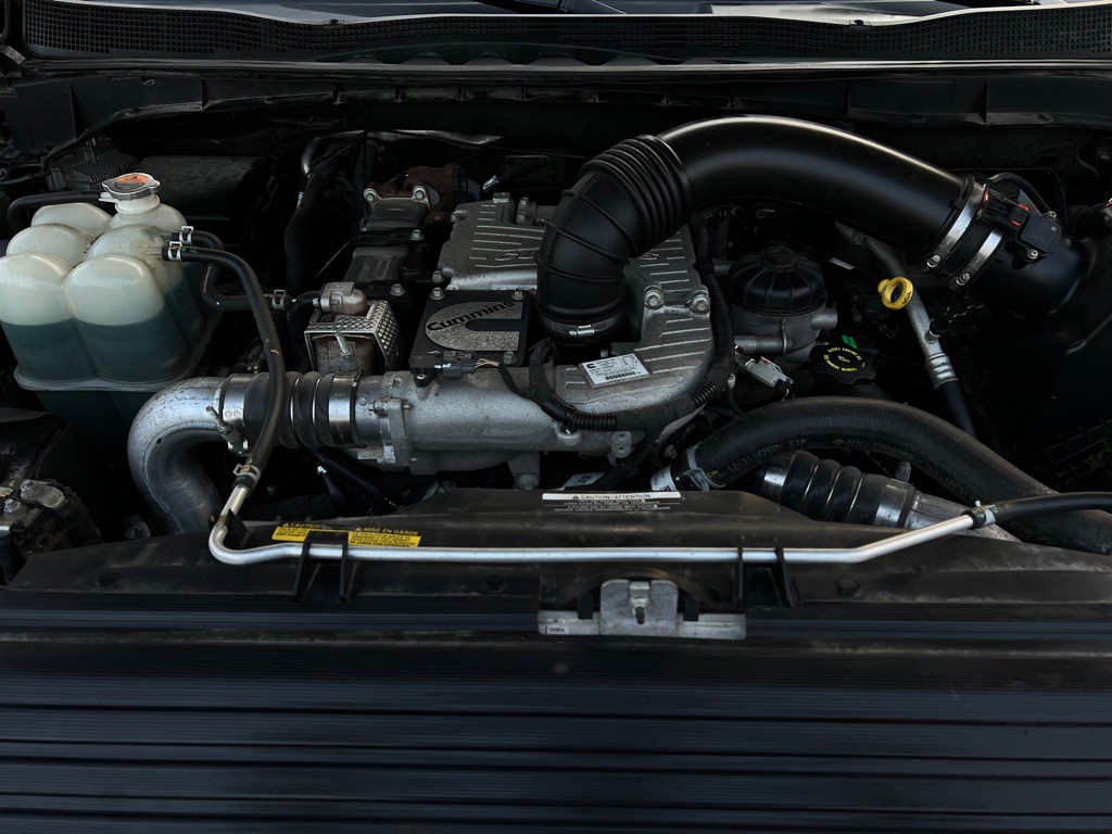 2019 Nissan Titan Image 51