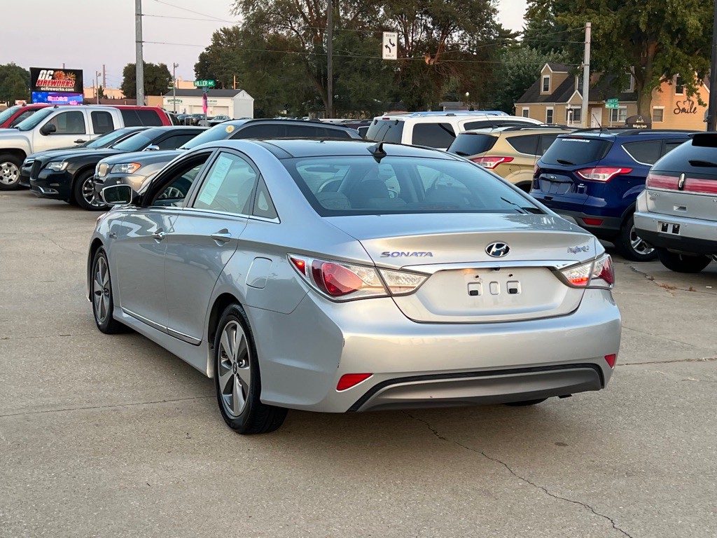 2012 Hyundai Sonata Image 5