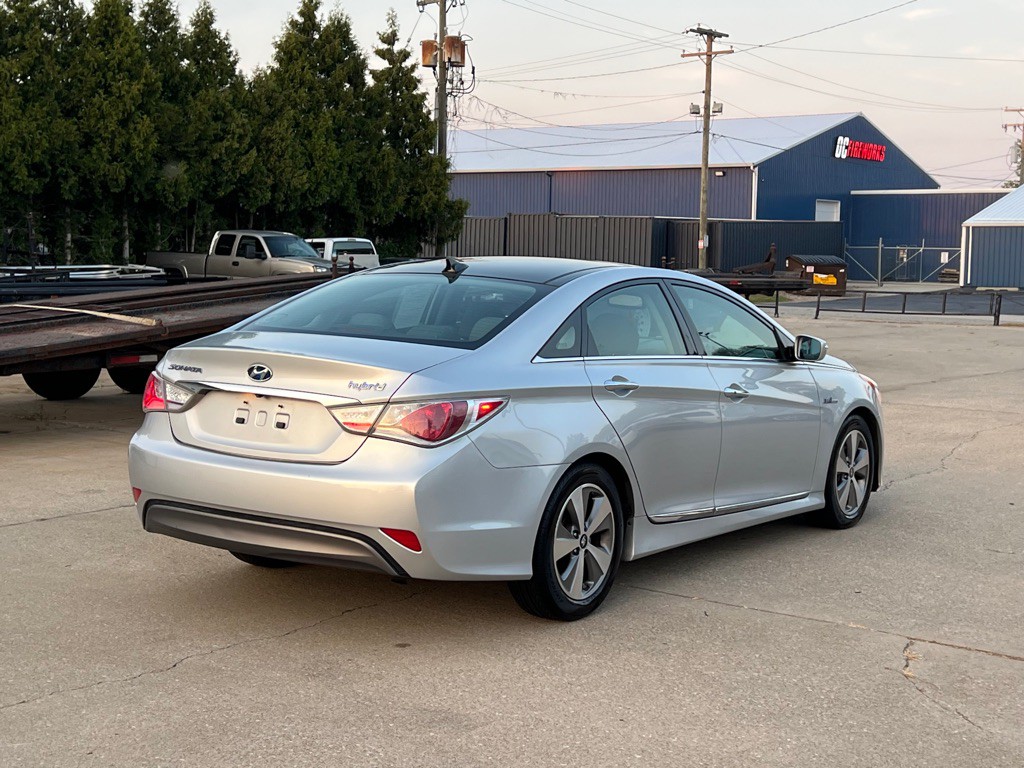 2012 Hyundai Sonata Image 8
