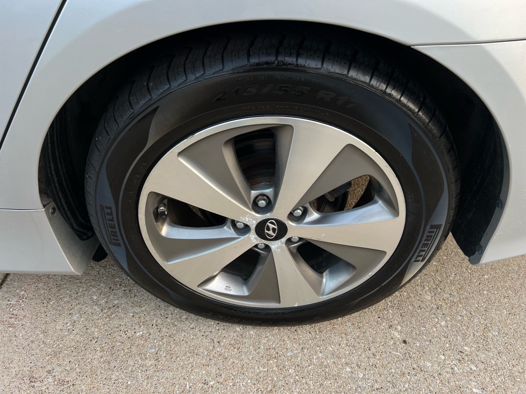 2012 Hyundai Sonata Image 13