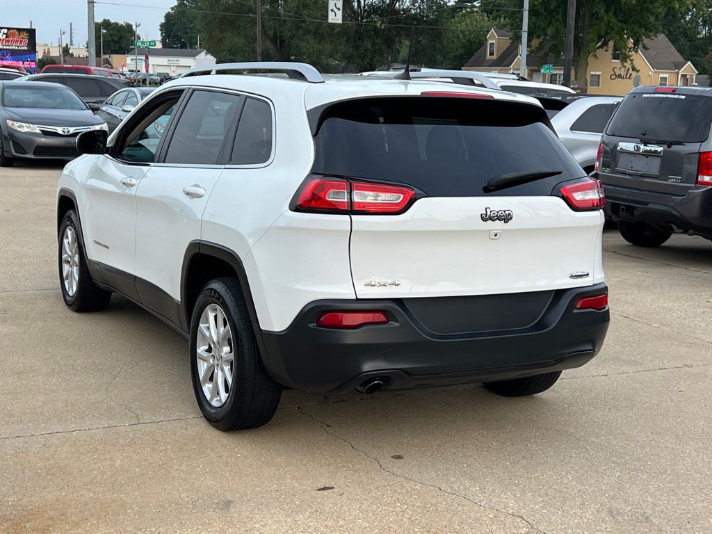 2017 Jeep Cherokee Image 7