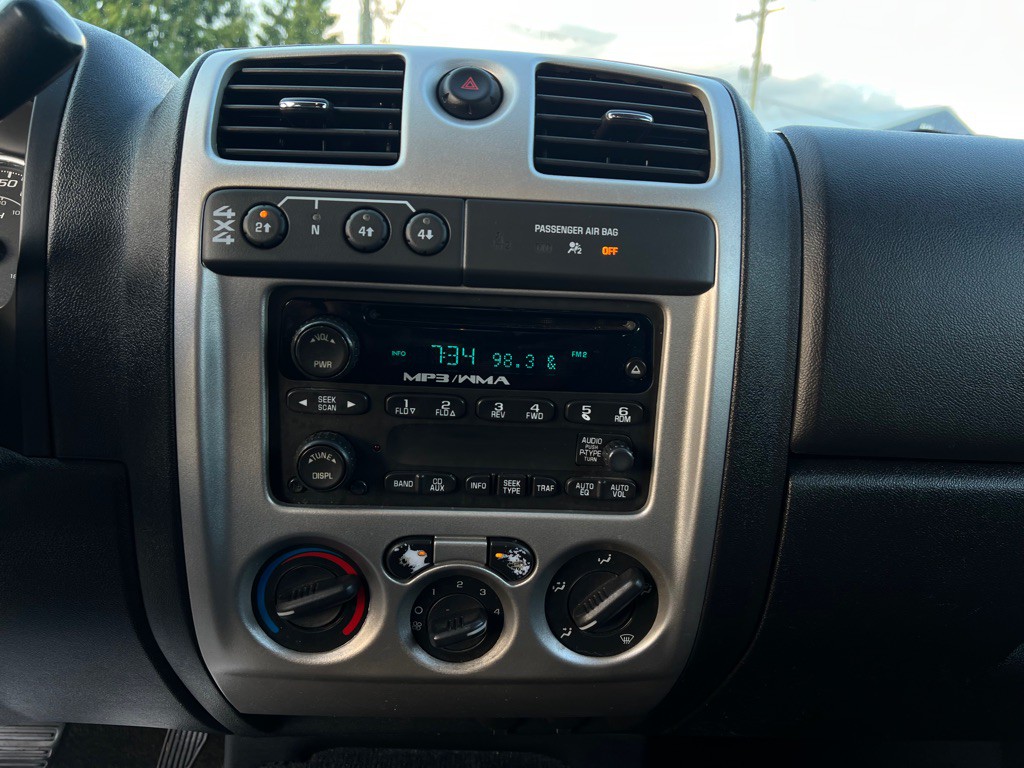 2008 Chevrolet Colorado Image 18