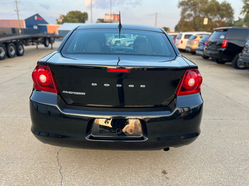 2013 Dodge Avenger Image 7
