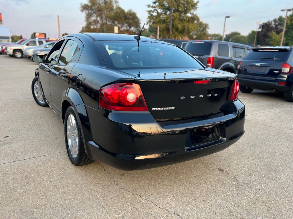2013 Dodge Avenger Image 8