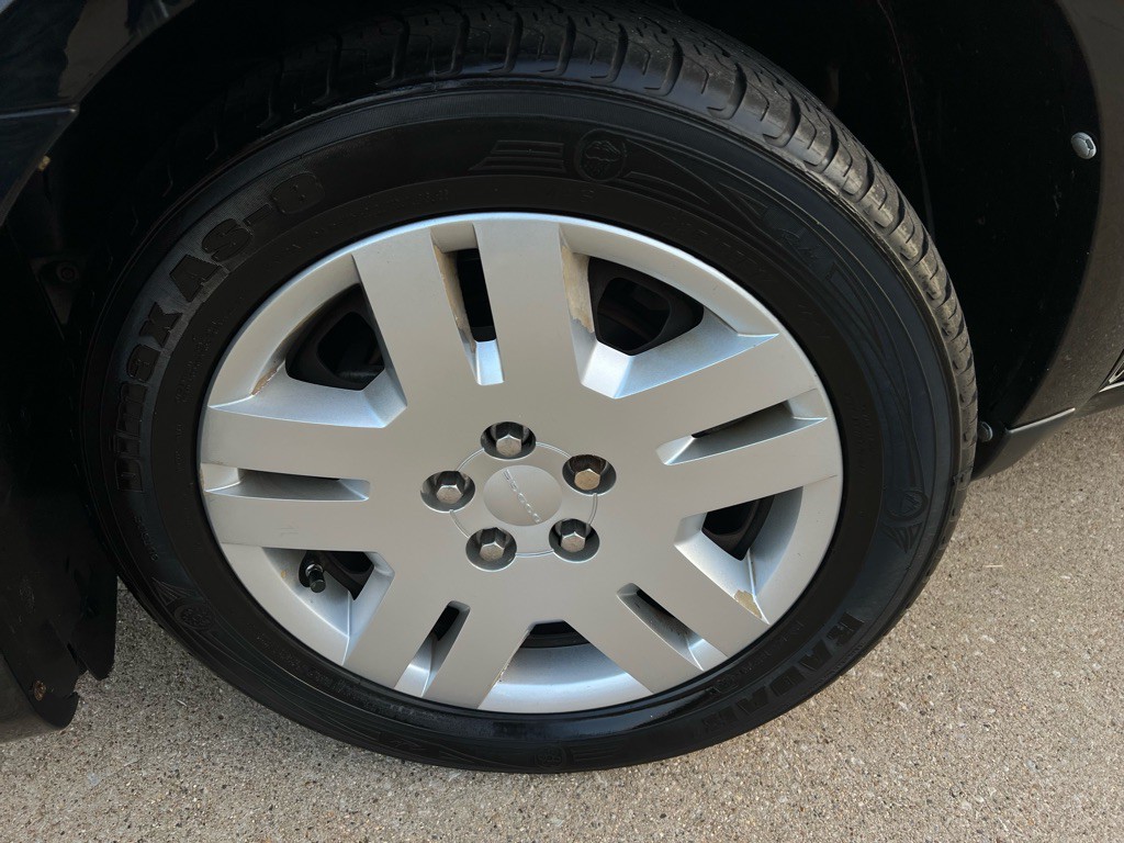 2013 Dodge Avenger Image 14