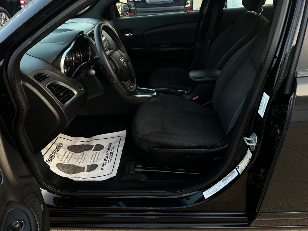 2013 Dodge Avenger Image 20