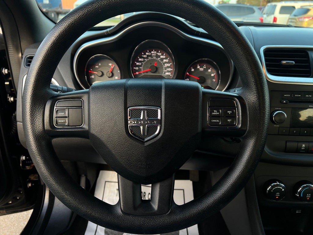 2013 Dodge Avenger Image 22