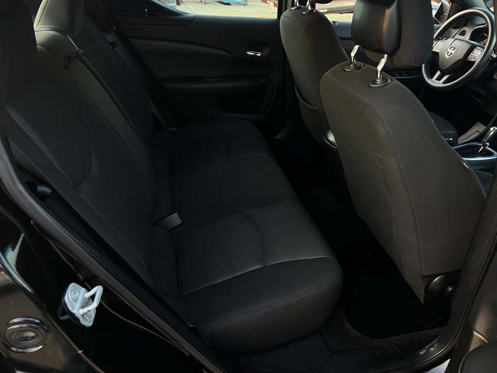 2013 Dodge Avenger Image 34