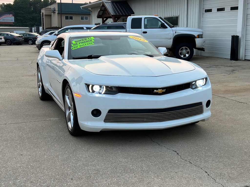 2015 Chevrolet Camaro Image 2