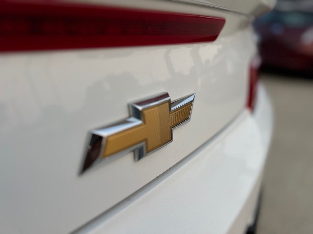 2015 Chevrolet Camaro Image 18