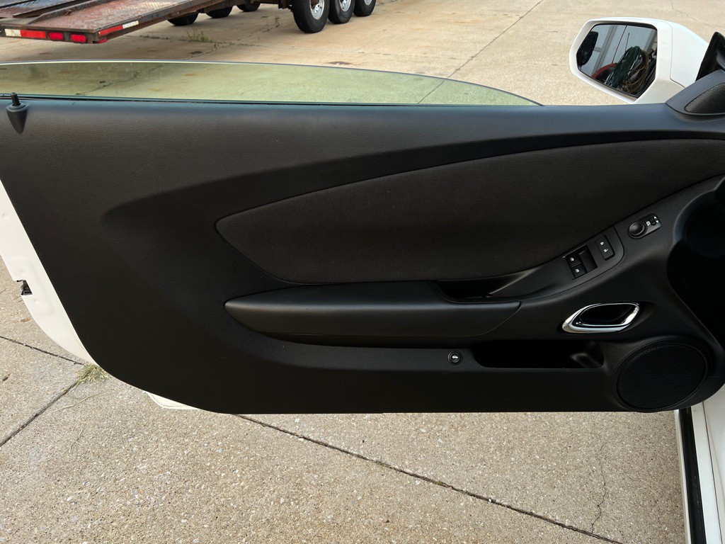 2015 Chevrolet Camaro Image 23