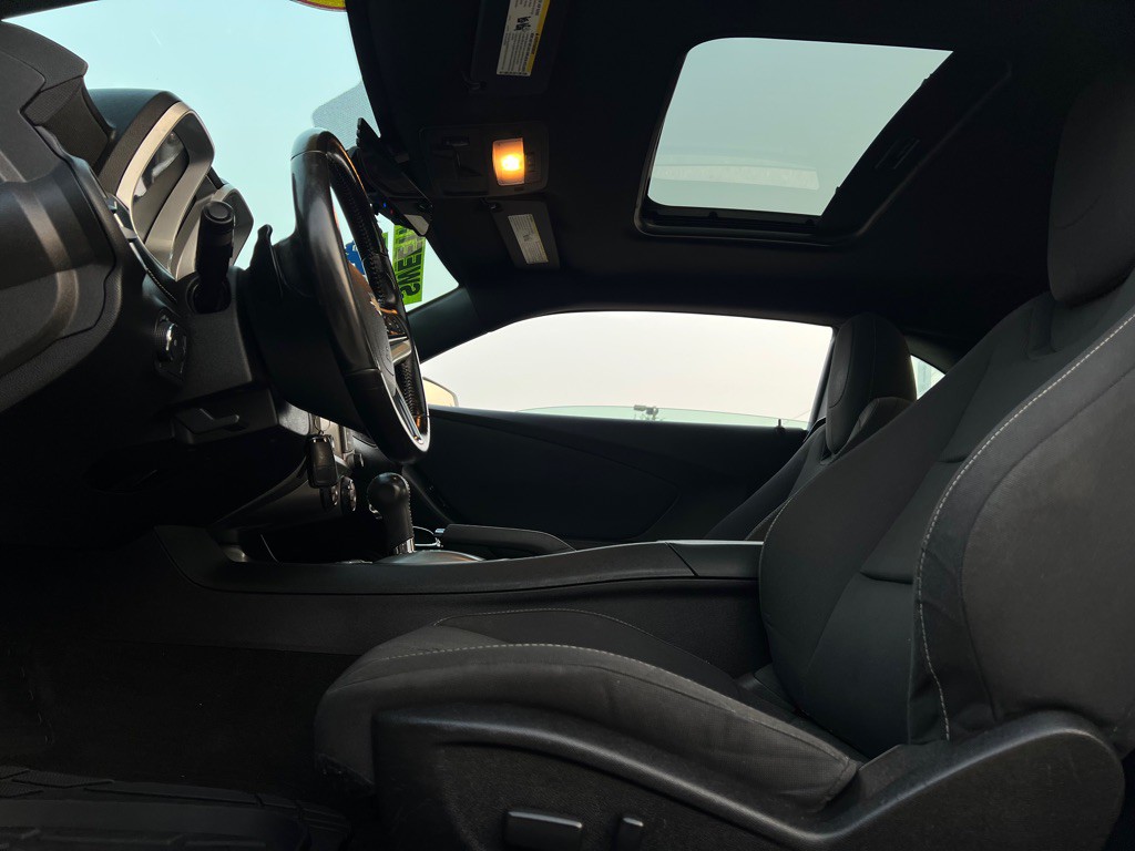 2015 Chevrolet Camaro Image 25