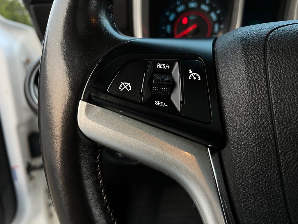 2015 Chevrolet Camaro Image 30