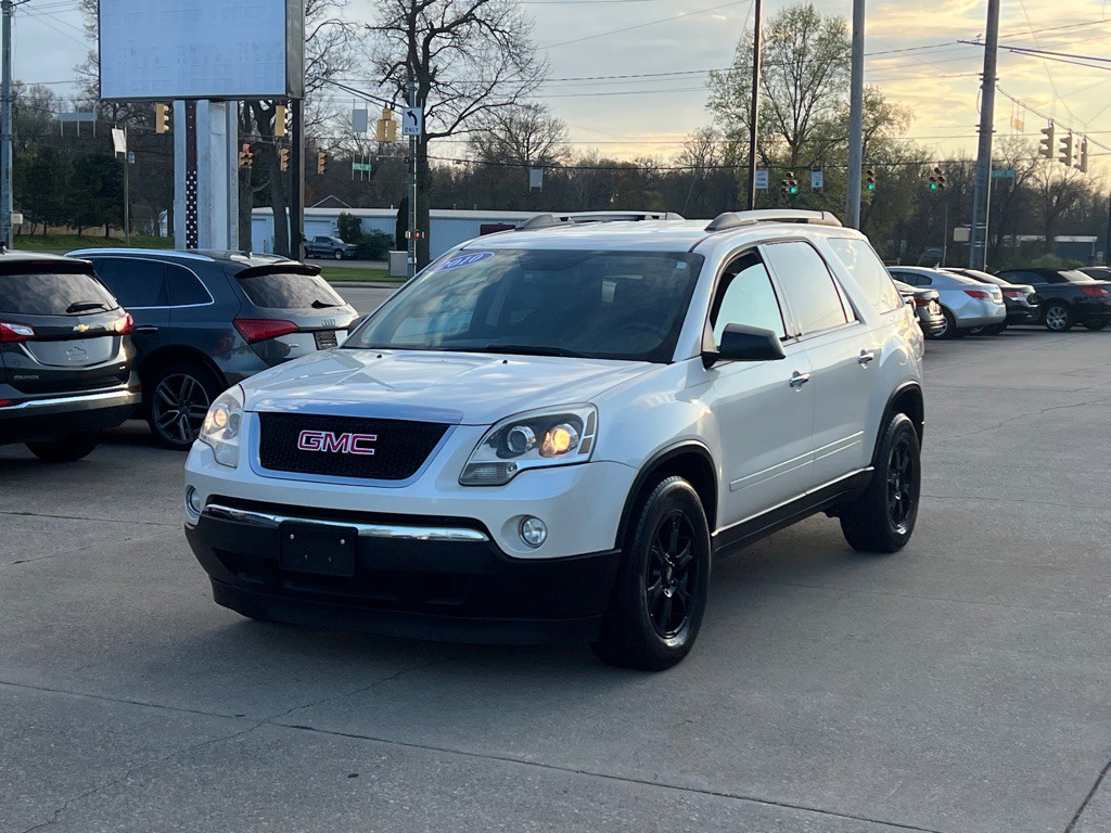 2010 GMC Acadia Image 4