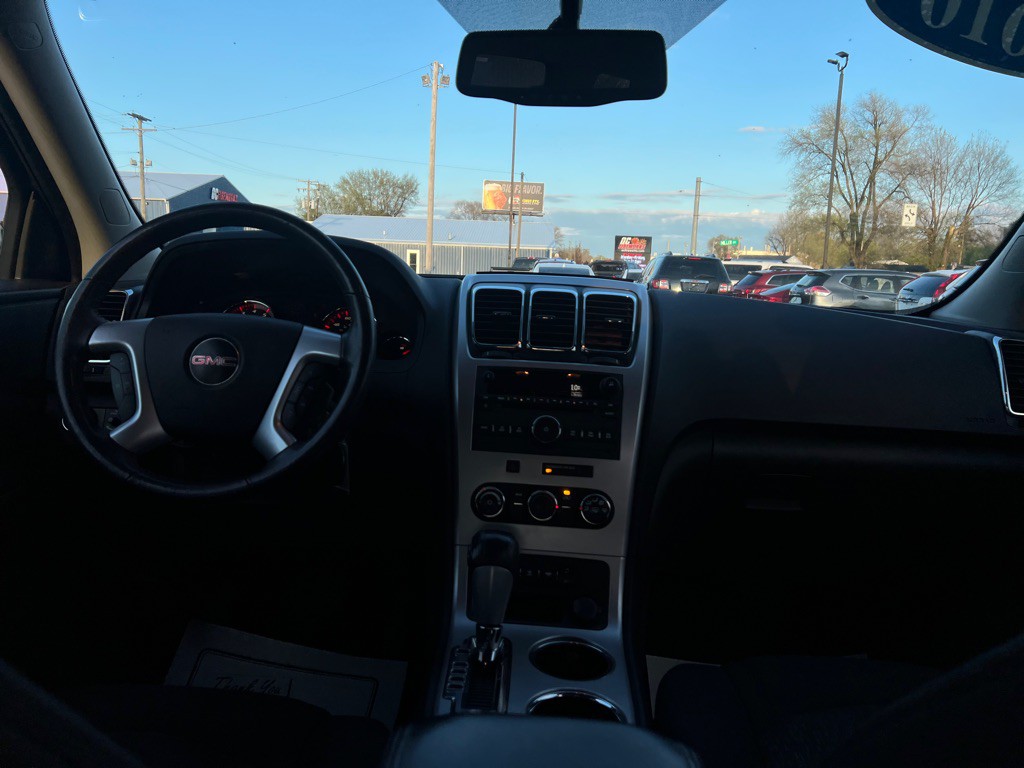2010 GMC Acadia Image 33