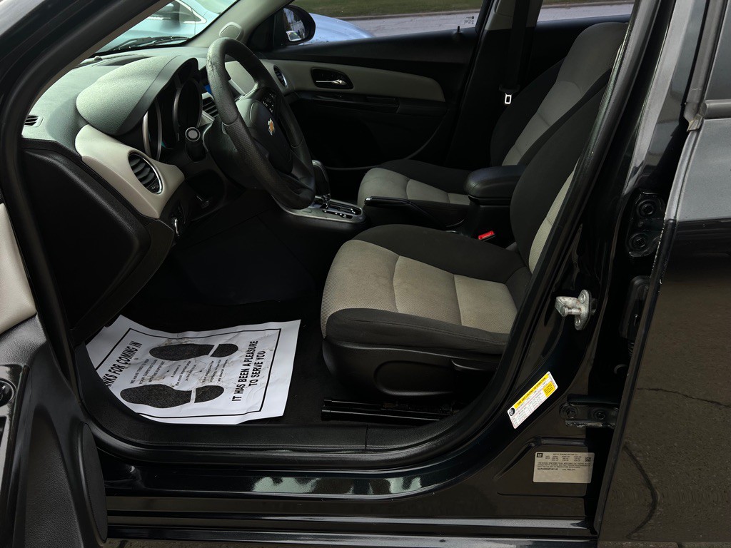 2014 Chevrolet Cruze Image 16