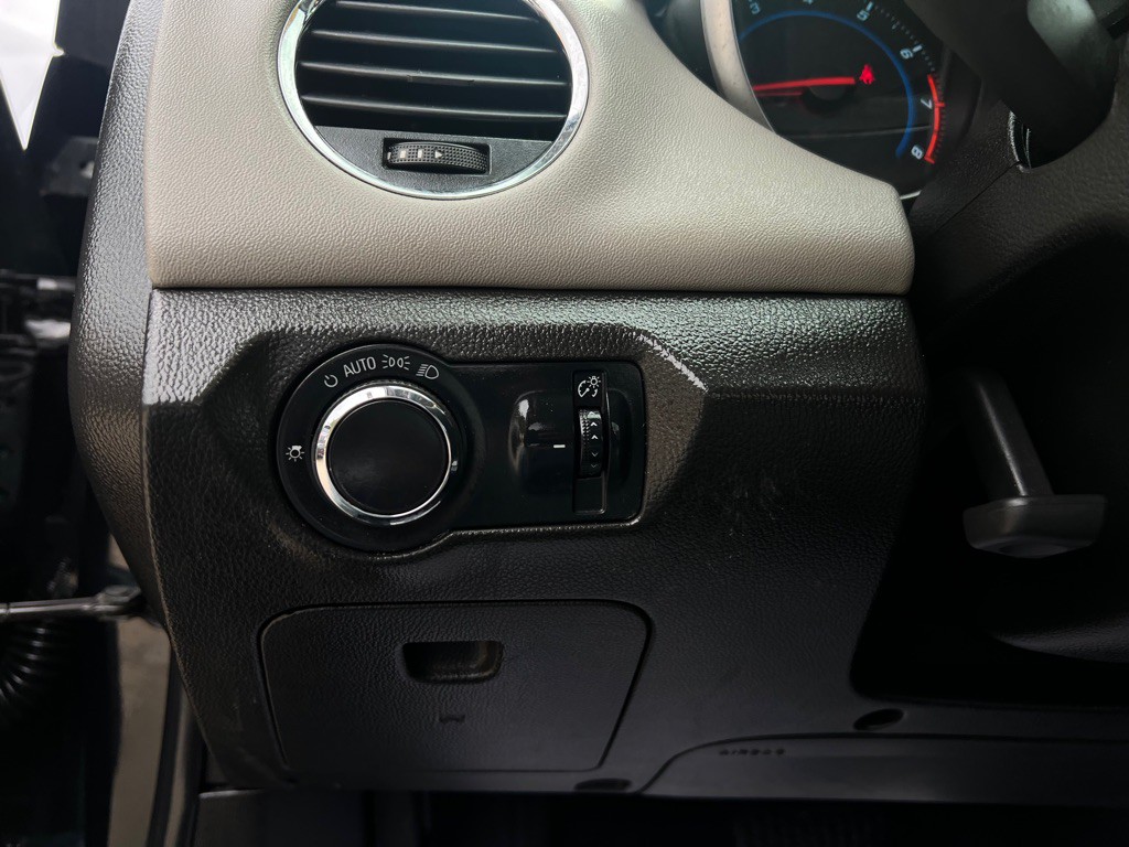 2014 Chevrolet Cruze Image 19