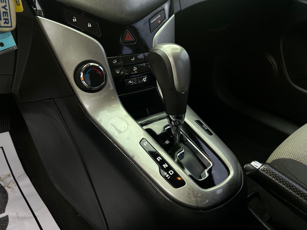 2014 Chevrolet Cruze Image 21