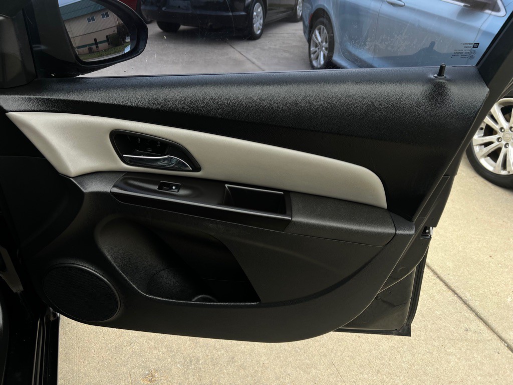 2014 Chevrolet Cruze Image 29