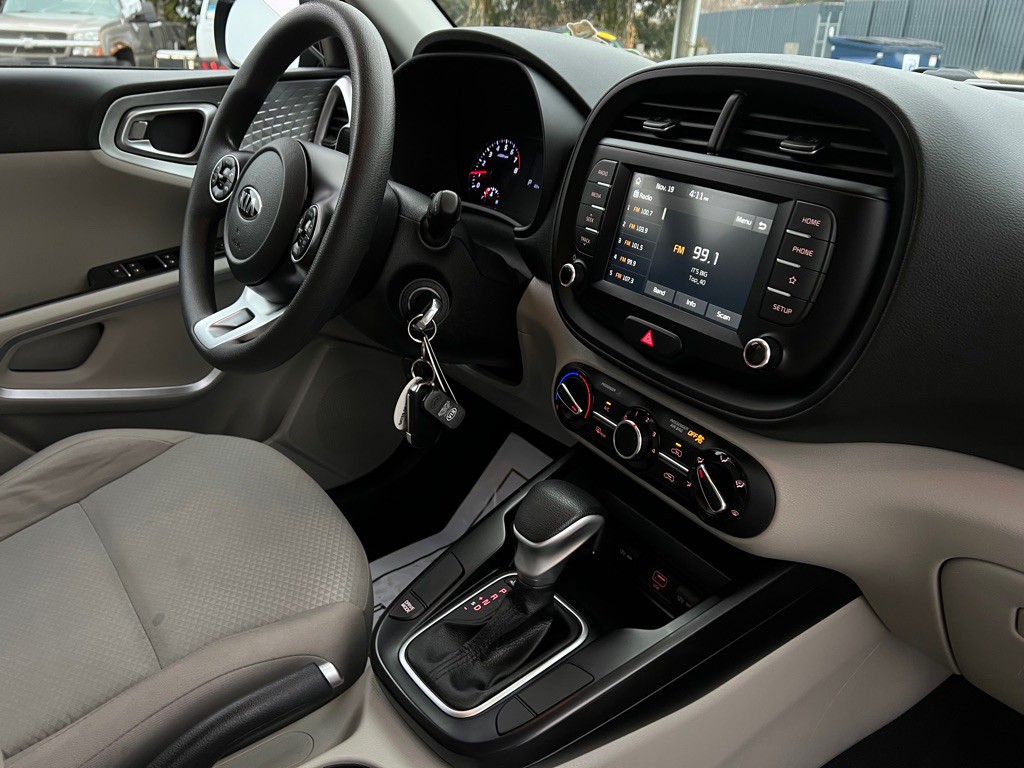 2020 Kia Soul Image 38