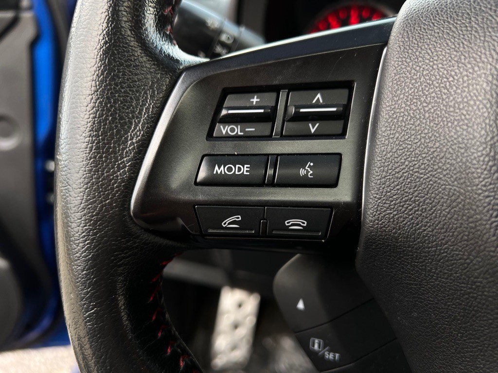 2015 Subaru WRX Image 32