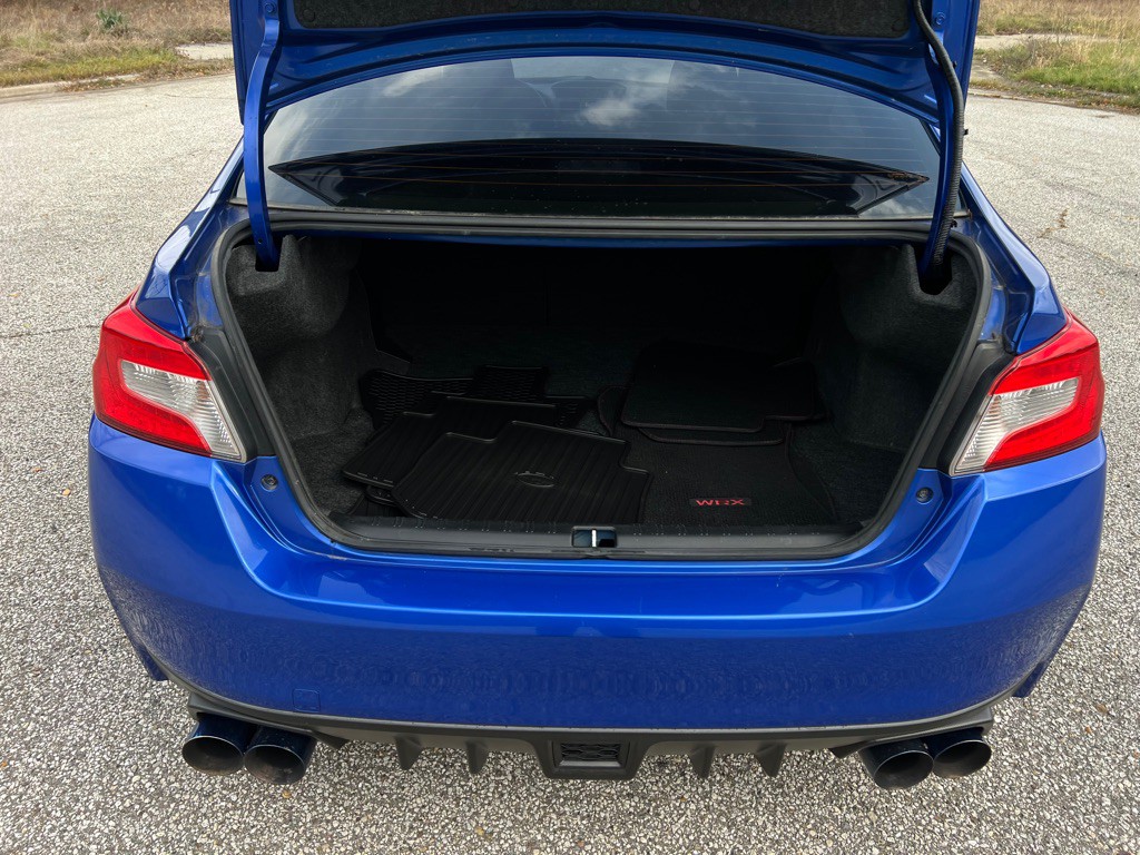 2015 Subaru WRX Image 36