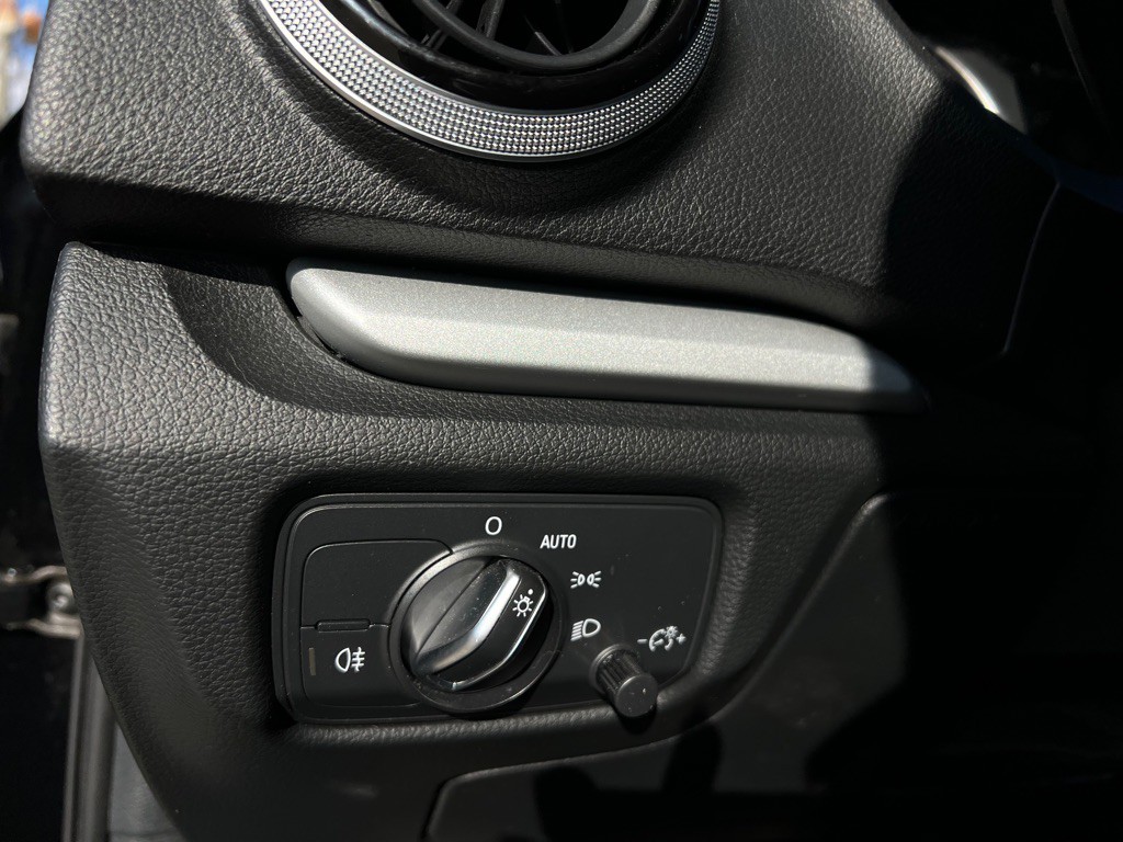 2016 Audi A3 Image 23