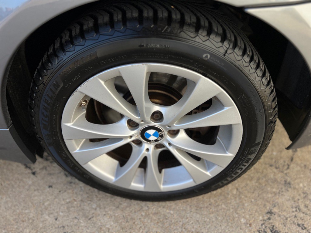 2010 BMW 5 Series Image 13