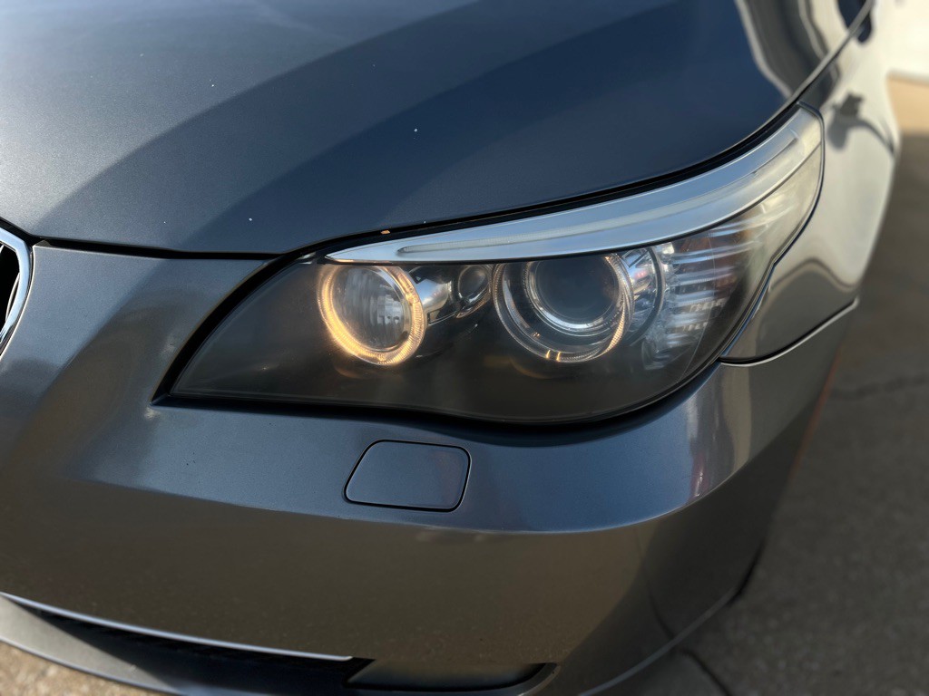 2010 BMW 5 Series Image 15