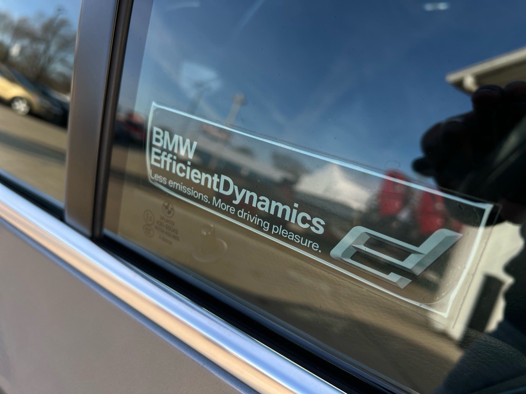 2010 BMW 5 Series Image 29