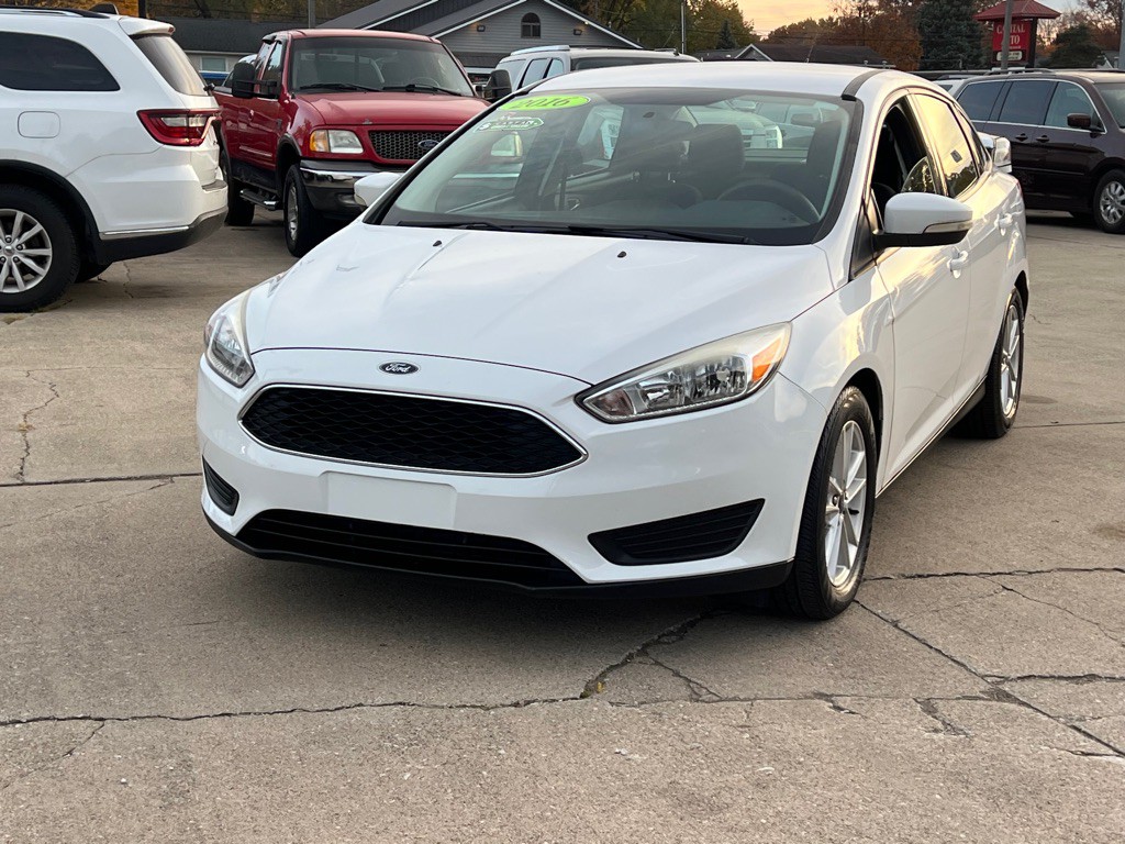 2016 Ford Focus Image 2