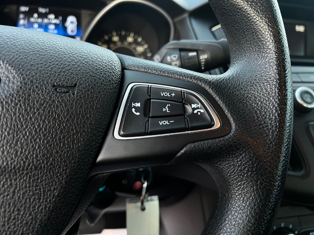 2016 Ford Focus Image 21