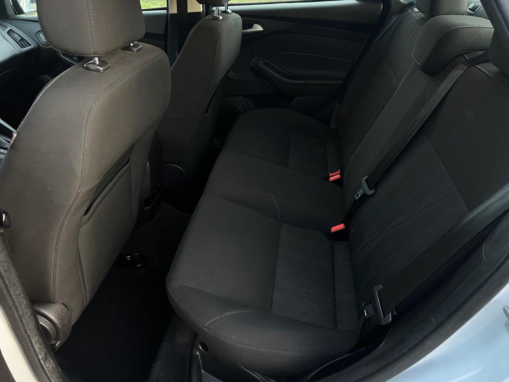 2016 Ford Focus Image 26