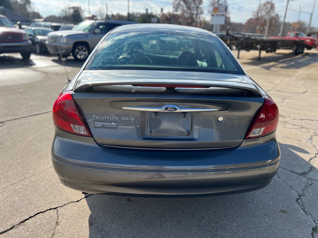 2002 Ford Taurus Image 6
