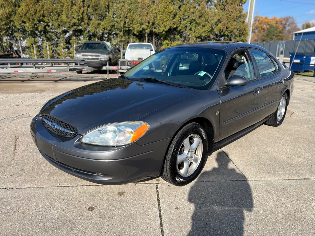 2002 Ford Taurus Image 10