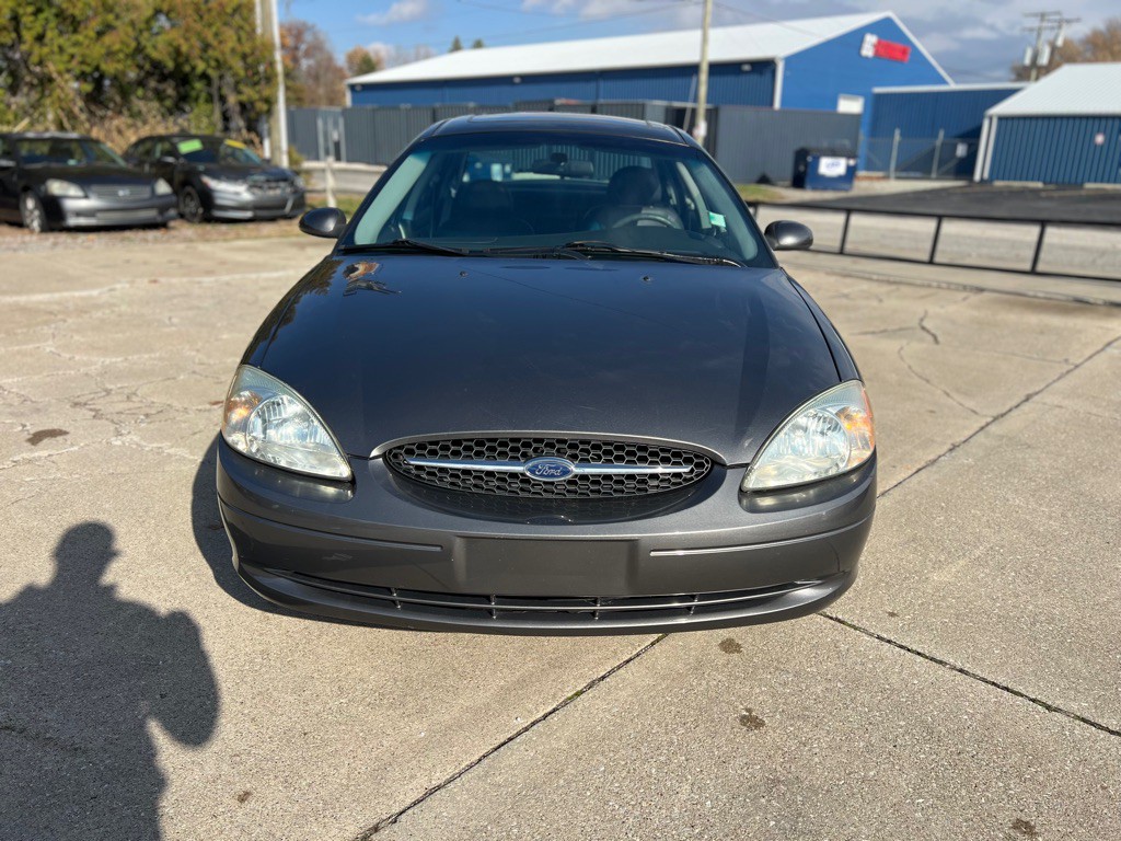 2002 Ford Taurus Image 11